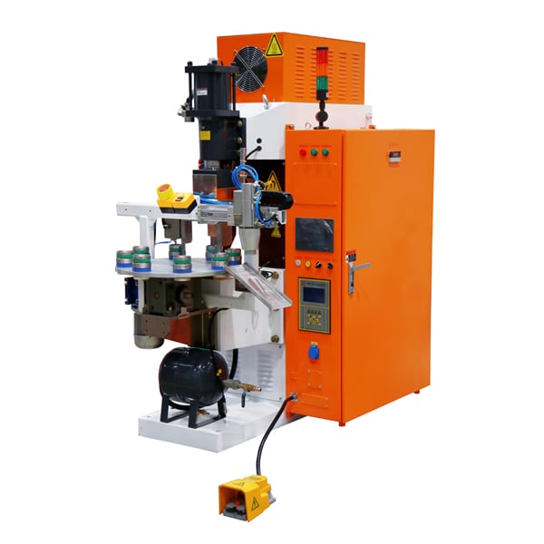 Soldador por projeção com descarga capacitiva de 5000J para filtro de óleo